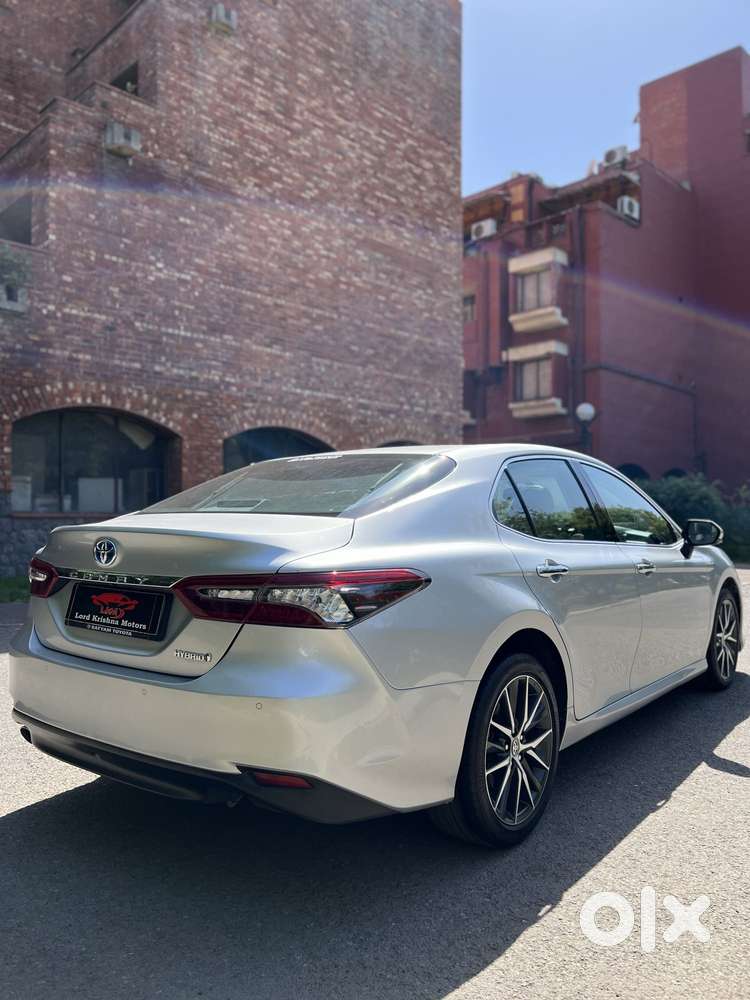 Toyota Camry 2.5 Hybrid, 2022, Petrol