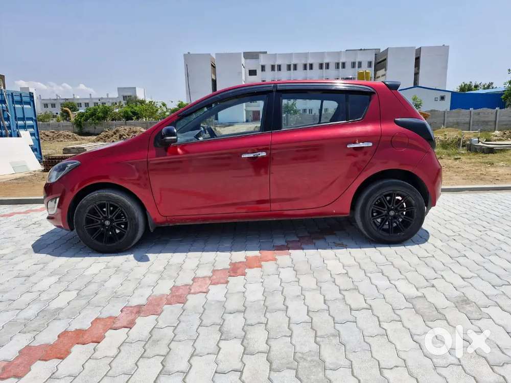 Hyundai I20 Sportz 2012