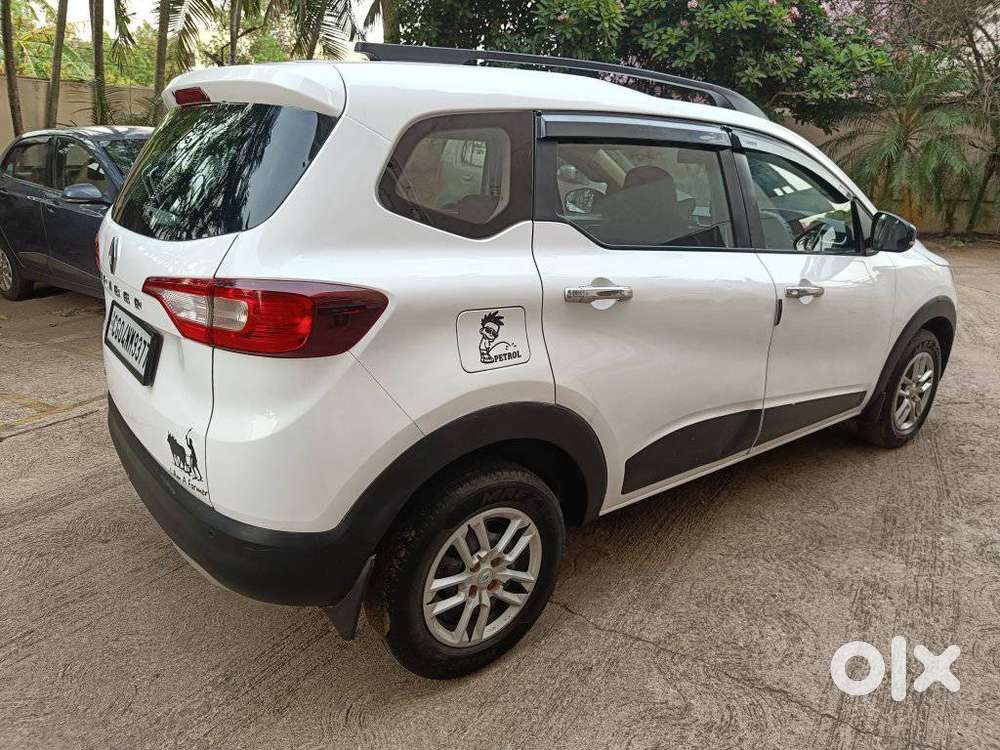 Renault Triber Rxt, 2021, Petrol