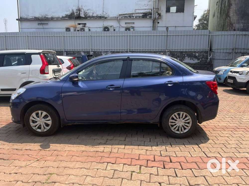Maruti Suzuki Dzire 1.2 Vxi, 2022, Petrol