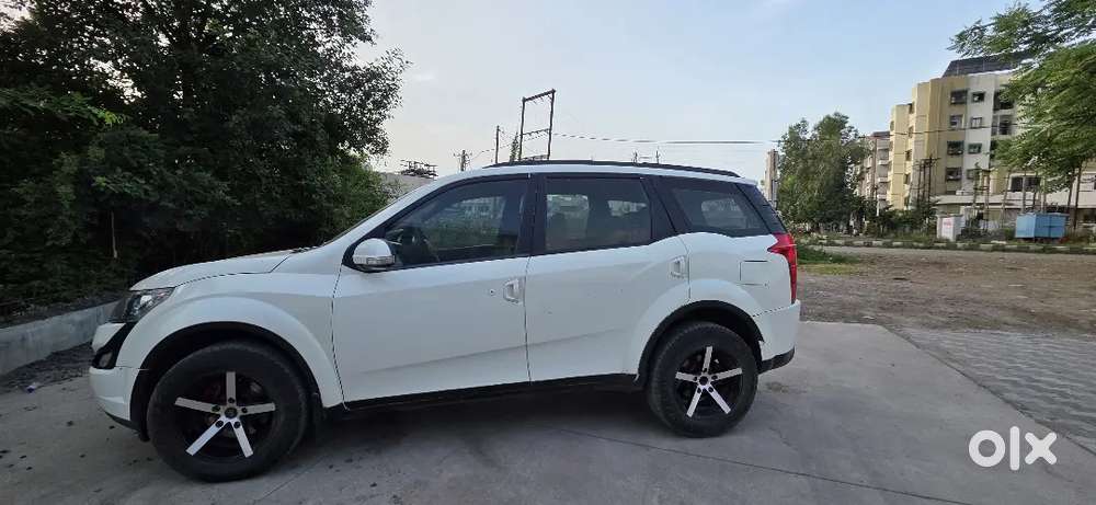 Mahindra Xuv500 Diesel 2017 Year