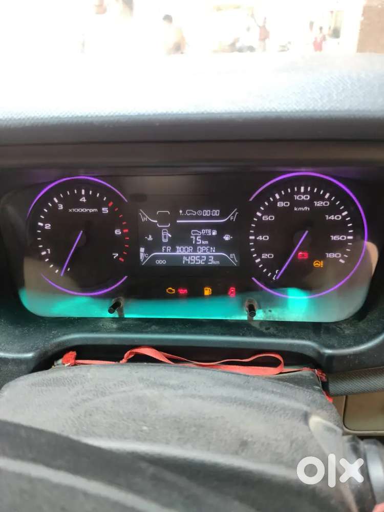 Mahindra Marazzo 1.5 M2 2020 मैनुअल