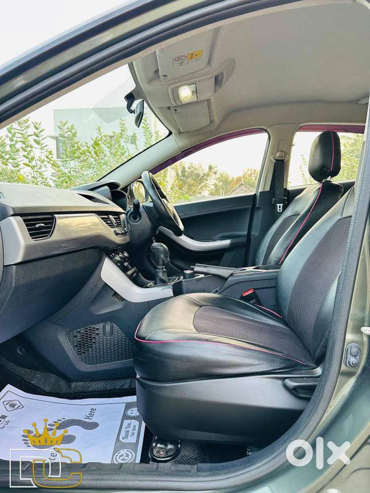 Tata Nexon 1.5 Revotorq Xm (s), 2020, Petrol