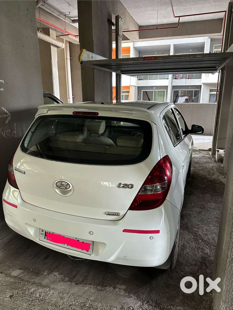 2010 Hyundai I20 Sportz Manual | 2nd Owner | Pune