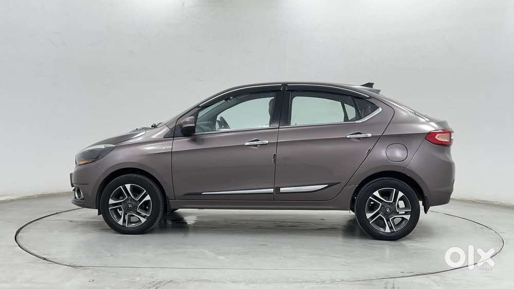 Tata Tigor Xza, 2018, Petrol