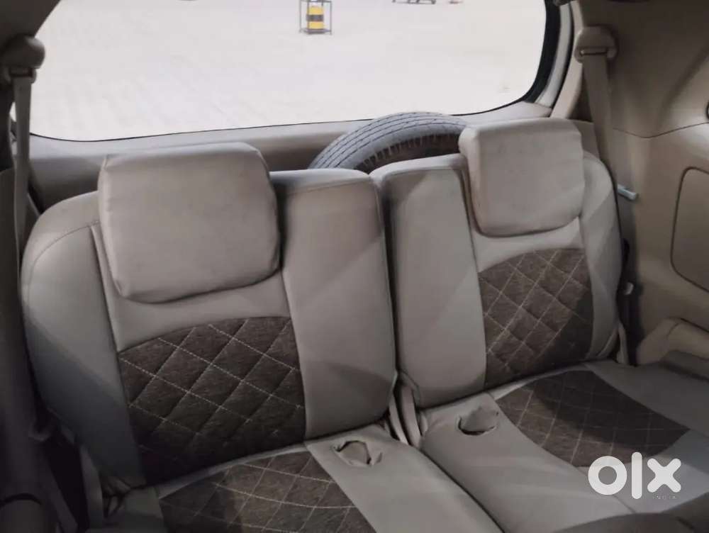 Toyota Innova 2012 Diesel 154000 Km Driven