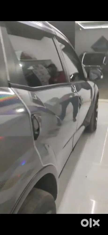 Mahindra Xuv500 2017 Diesel 45000 Km Driven