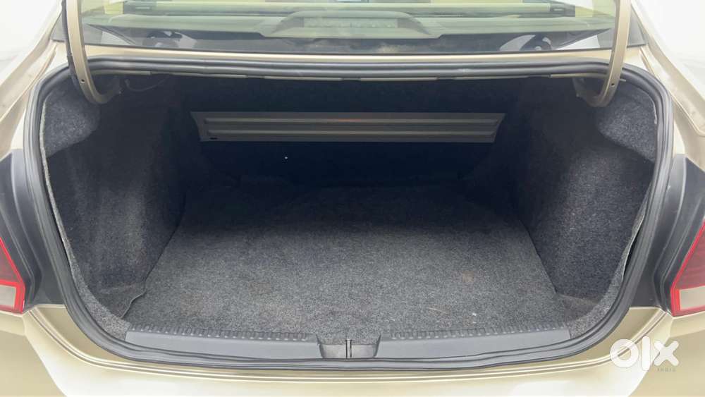 Volkswagen Vento 1.2 Tsi Highline At, 2016, Petrol