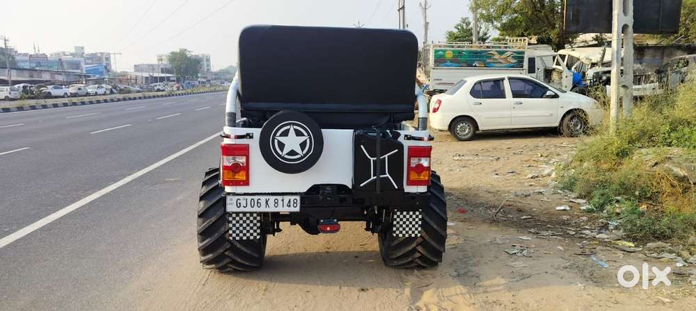 Mahindra Jeep Classic 2005