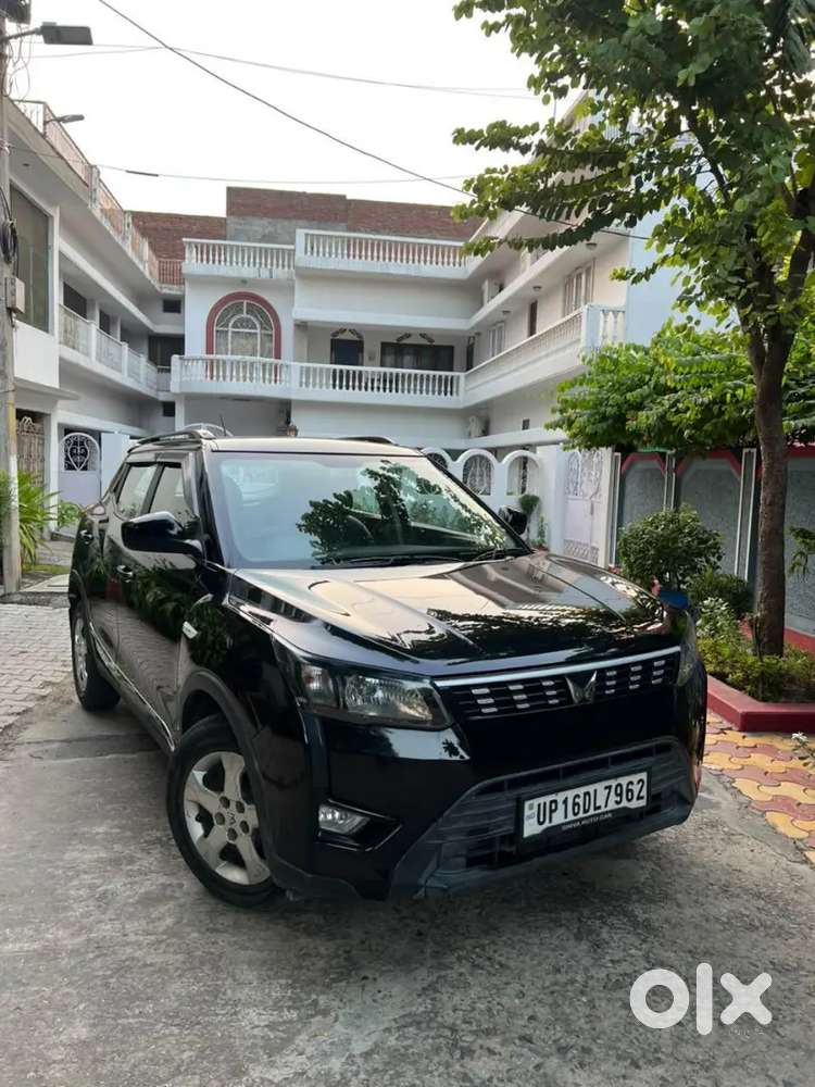 Mahindra Xuv300 (o) Sunroof Diesel 2022