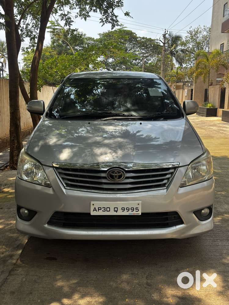 Toyota Innova 2.5 V 7 Str, 2012, Diesel