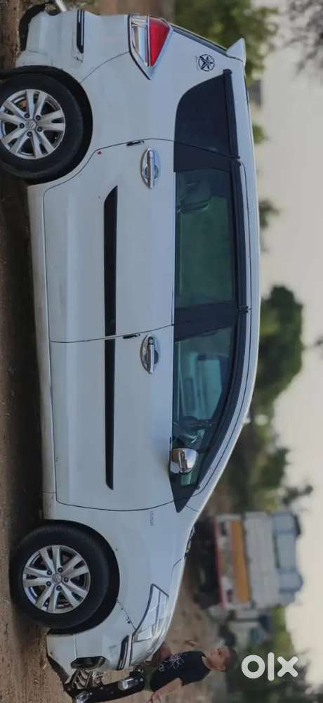Maruti Suzuki Ertiga 2017
