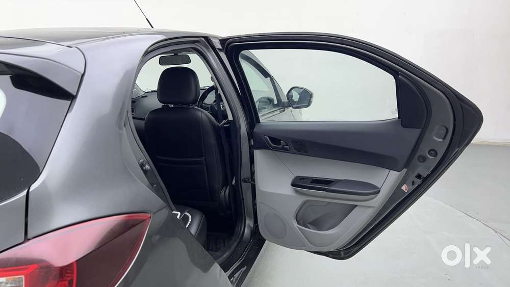 Tata Tiago 1.05 Revotorq Xt Option, 2022, Petrol