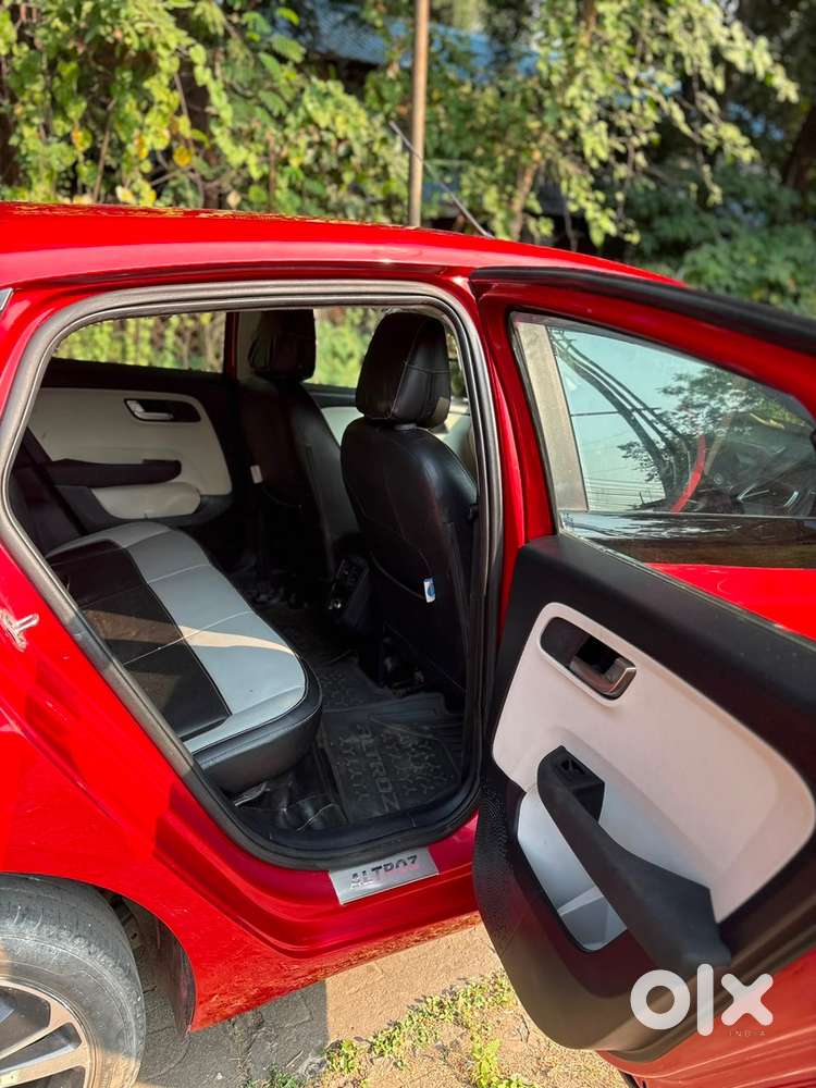Tata Altroz Petrol 2021