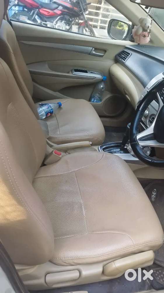Honda City 1.5 V 2011
