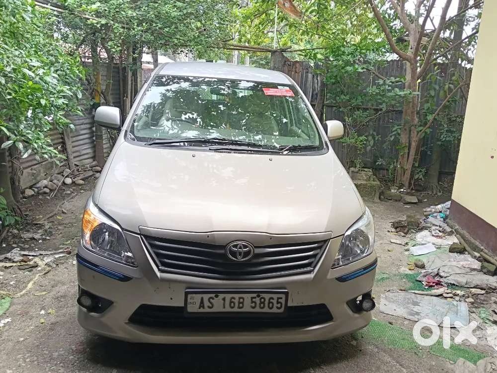Toyota Innova Hycross 2012 Diesel Manual