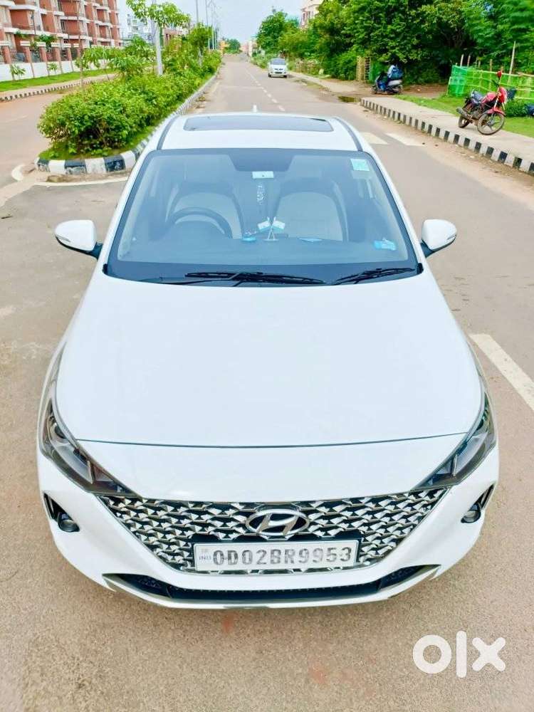 Hyundai Verna 1.5 Sx Petrol Mt, 2021, Petrol