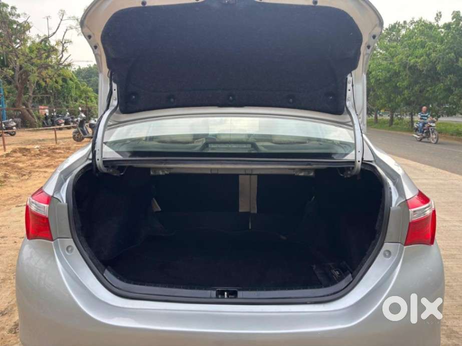 Toyota Corolla Altis G At, 2016, Petrol