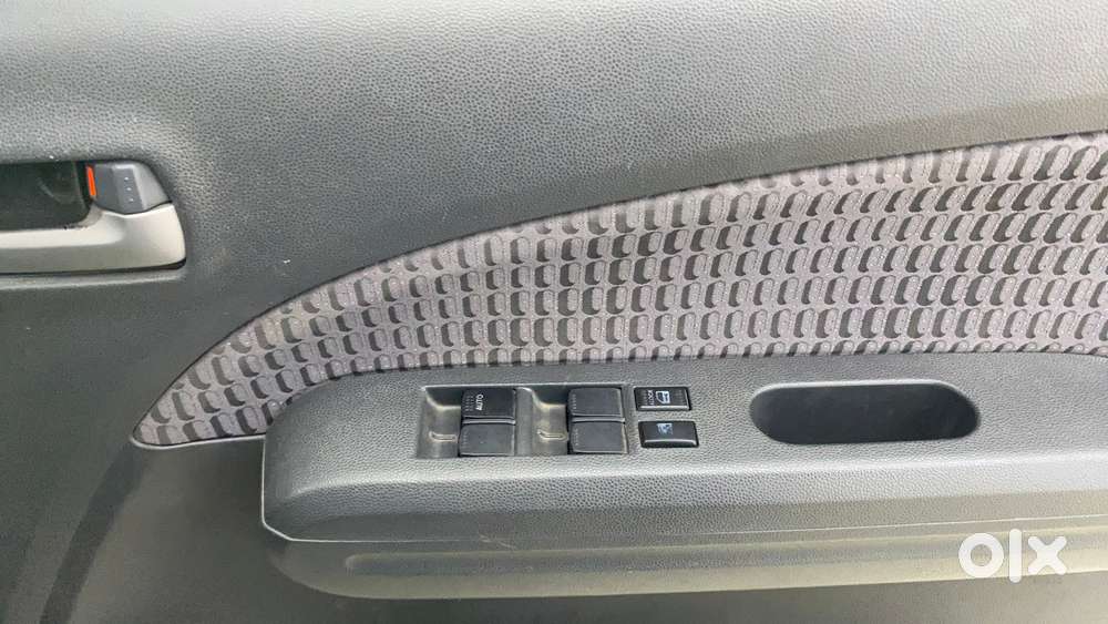 Maruti Suzuki Ritz Vxi, 2015, Petrol