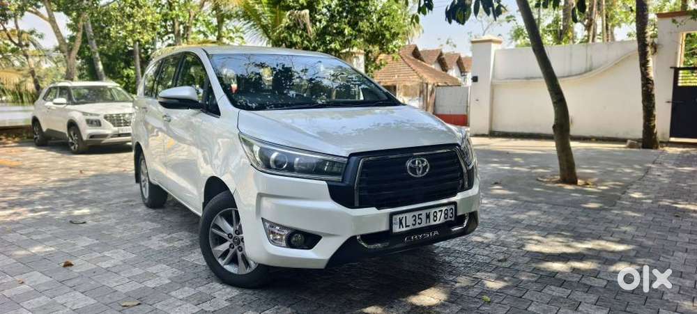 Toyota Innova Crysta 2.4 V, 2017, Diesel
