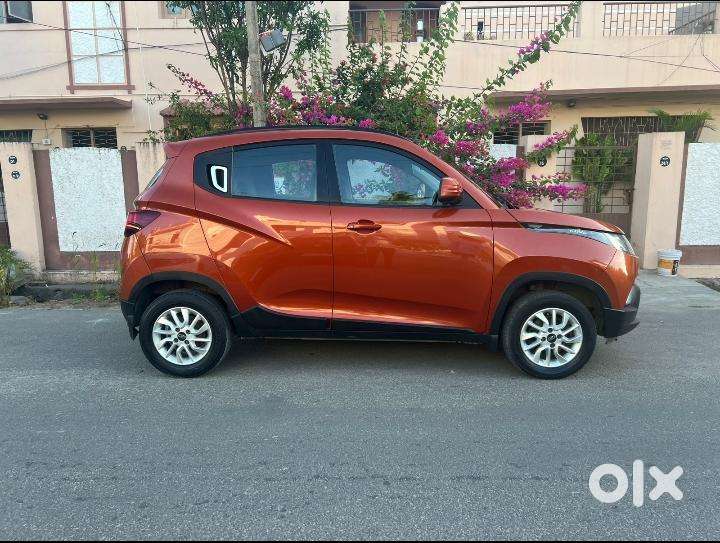 Mahindra Kuv 100 K8 5str, 2016, Petrol