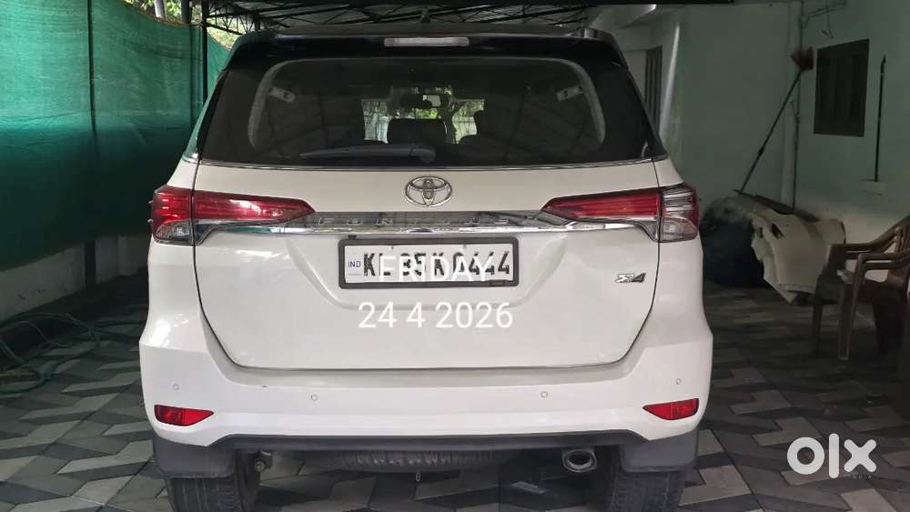 Excellent Condition. No Clams.