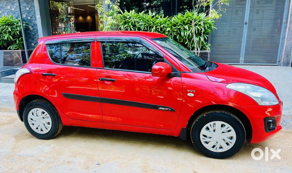 Maruti Suzuki Swift LXI Option, 2015, Petrol