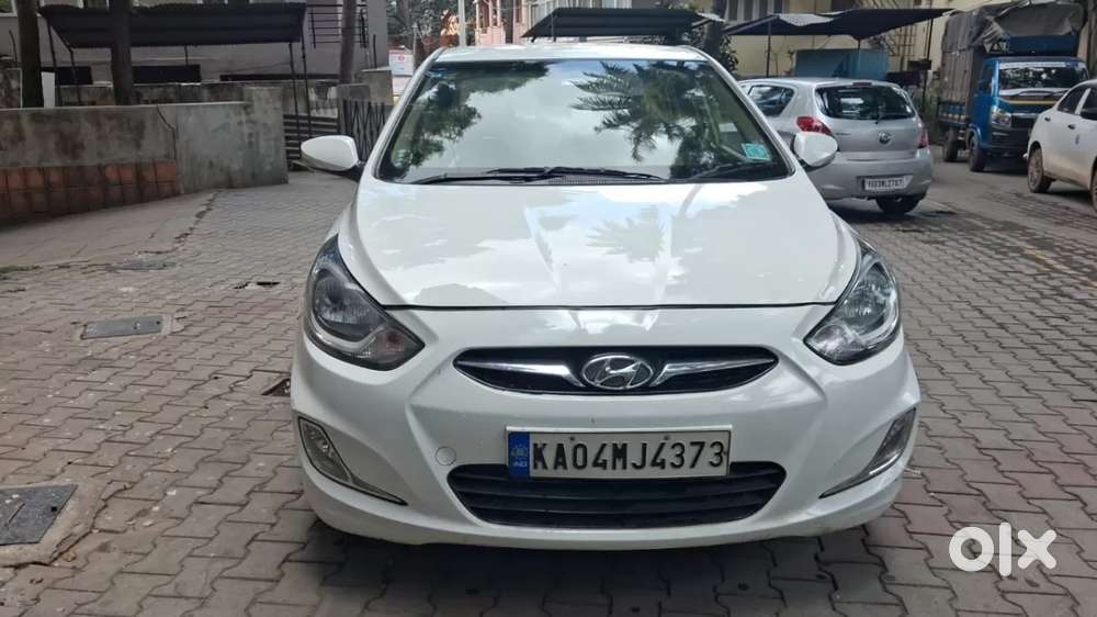 Hyundai Verna Vtvt 1.6 Sx, 2011, Petrol