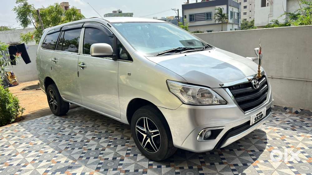 Toyota Innova Diesel 2015