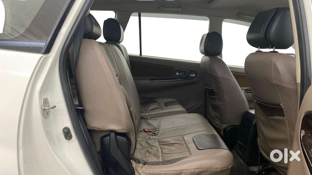 Toyota Innova 2.5 Vx 8 Str, 2015, Diesel