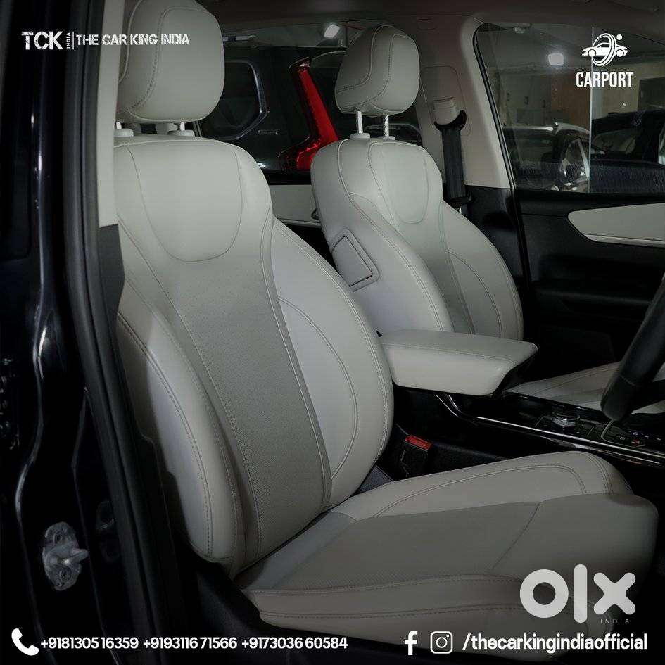 Mahindra Xuv700 Ax7l 6 Str At, 2023, Petrol
