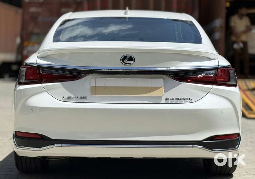 Lexus Es 300h, 2023, Petrol