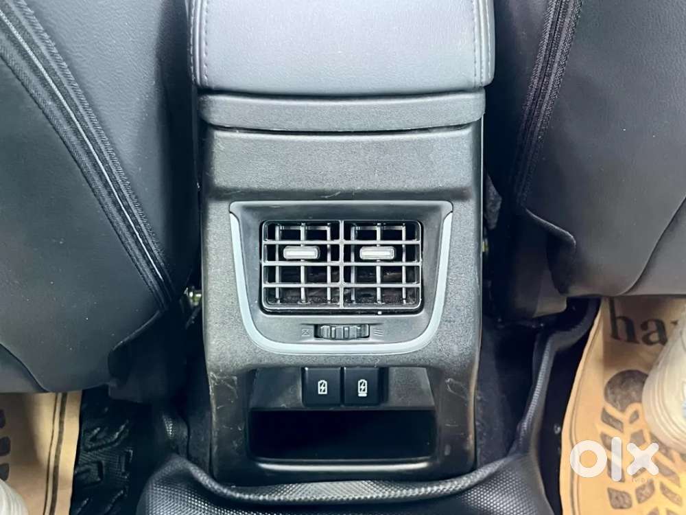 Maruti Suzuki Grand Vitara Alpha Smart Hybrid, 2024, Petrol