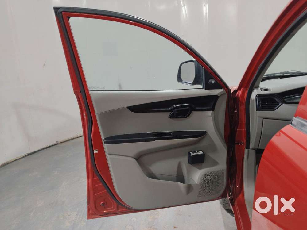 Mahindra Kuv 100 2016-2017 Mfalcon G80 K2, 2017, Petrol