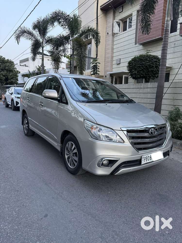 Toyota Innova 2.5 Vx 8 Str, 2015, Diesel