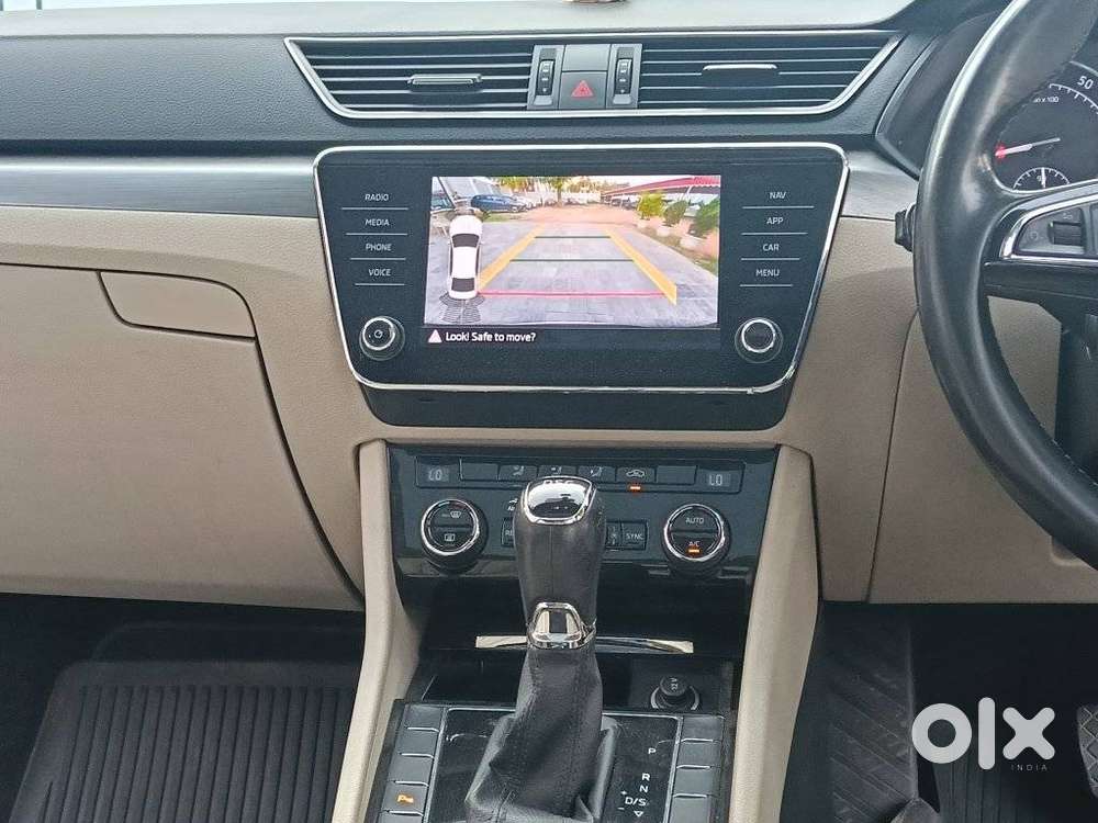 Skoda Superb Style 1.8, 2018, Petrol