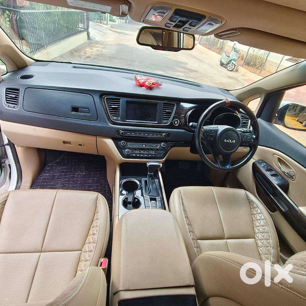 Kia Carnival Limousine Plus 7 Str, 2022, Diesel