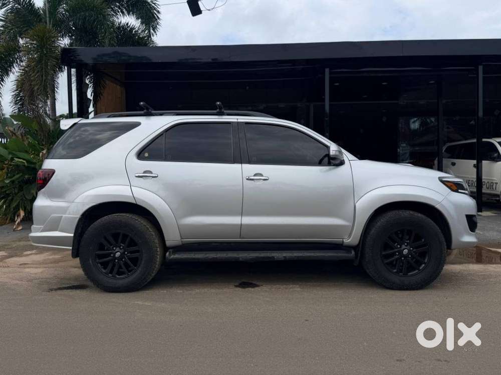 Toyota Fortuner 3.0 4x2 Automatic, 2012, Diesel