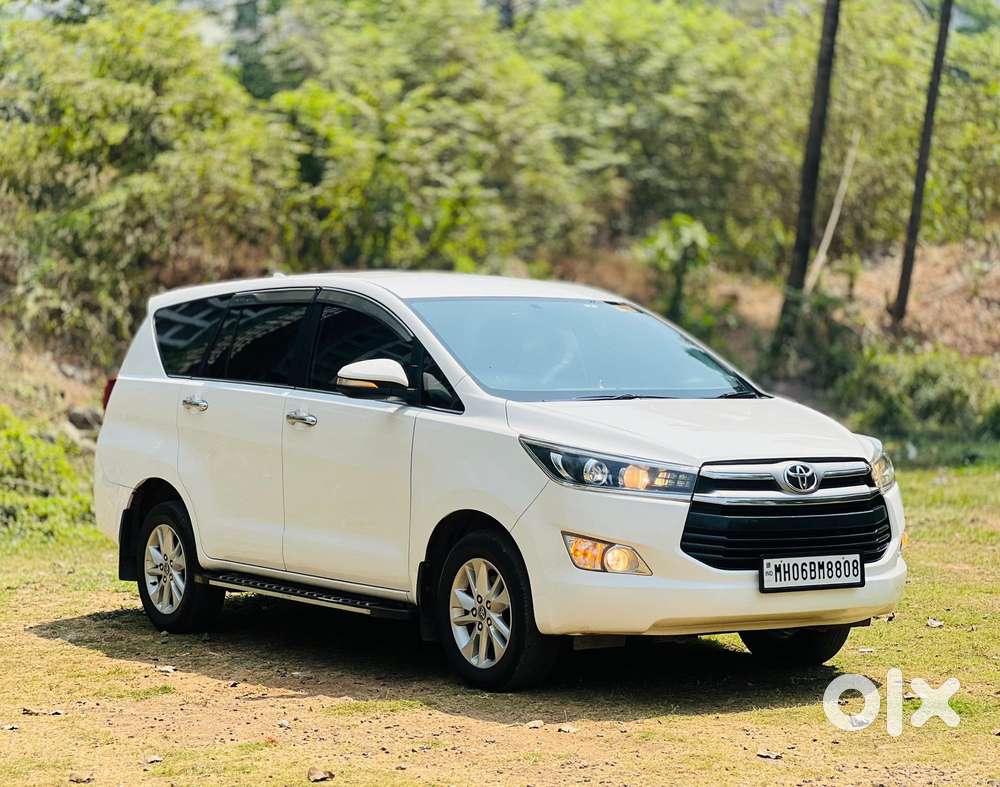 Toyota Innova Crysta 2.4 V 8 Str, 2017, Diesel