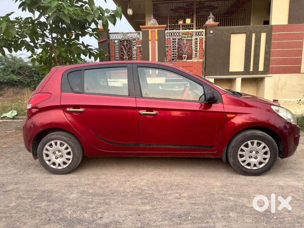 Hyundai I20 2012 Petrol 18 Km Driven
