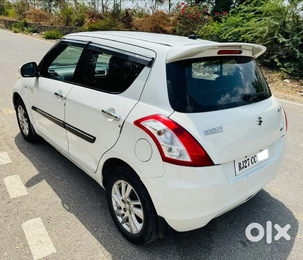 Maruti Suzuki Swift Ddis Zdi 2012
