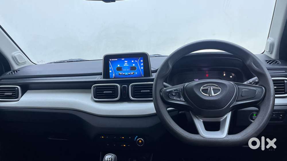 Tata Punch Accomplished Dazzle Sunroof Cng, 2023, Cng & Hybrids