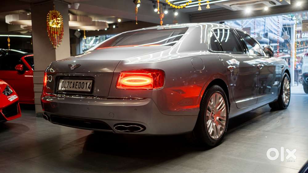 Bentley Flying Spur V8, 2017, Petrol