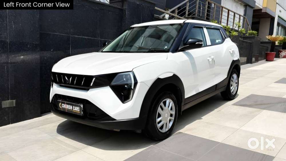 Mahindra Xuv 3xo Mx1 Pm Mt, 2024, Petrol