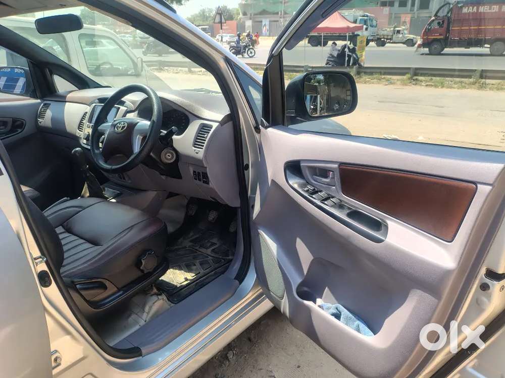 Toyota Innova 2.5 Gx 2012