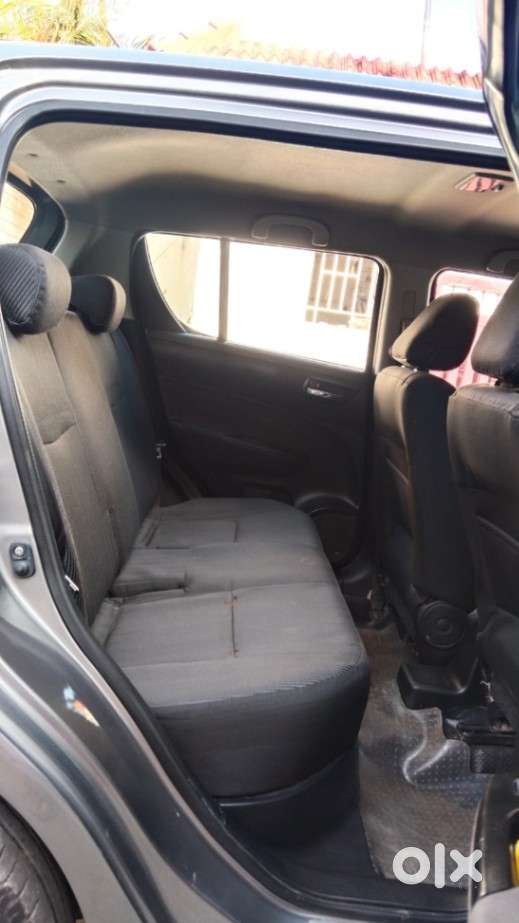 Maruti Suzuki Swift Vvt Zxi, 2012, Petrol
