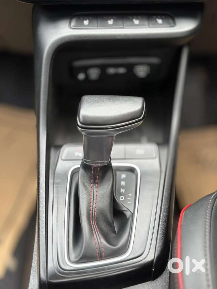 Hyundai Verna Sx (o) 1.5 Turbo Petrol Dct, 2023, Petrol