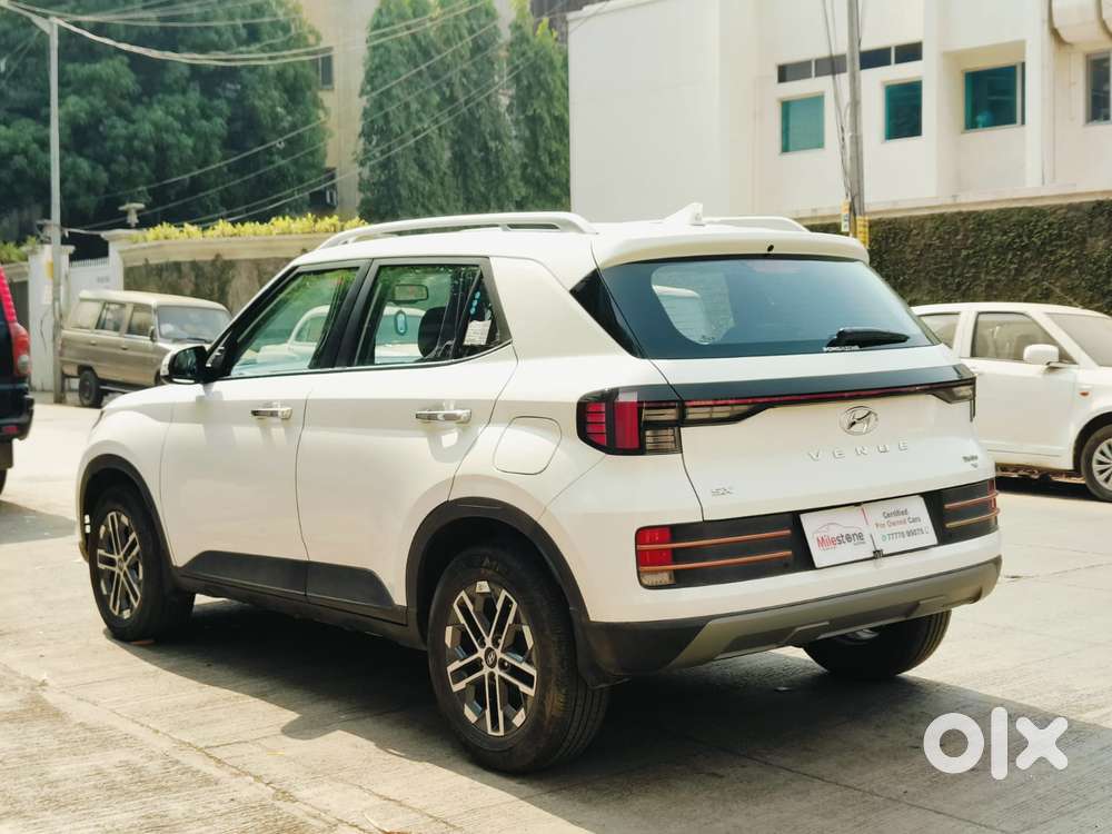 Hyundai Venue 1.0 Sx (o) Turbo Dct, 2023, Petrol