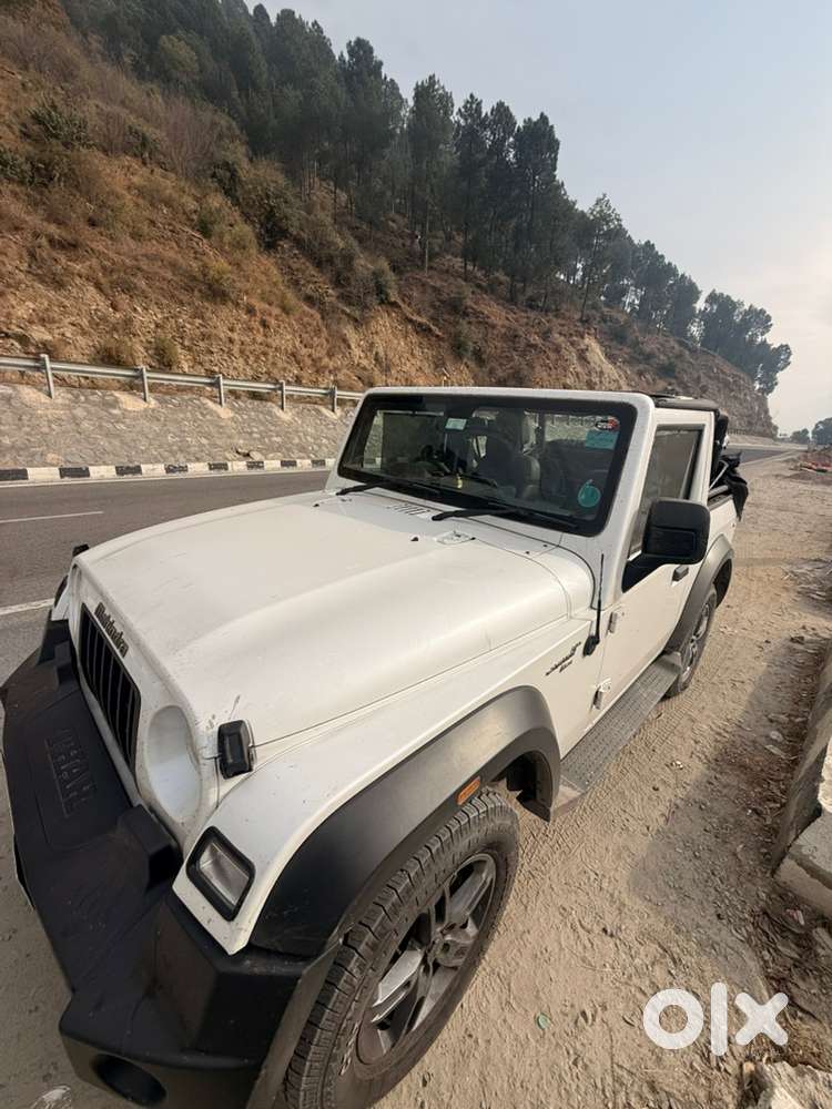 Convertible 4x4 Mahindra Thar 2024