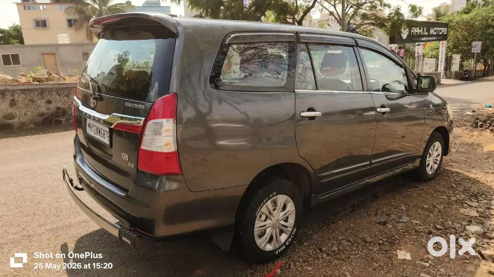 Toyota Innova 2015 Diesel Well Maintained